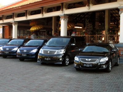 Bali car rental with driver, hire bali driver,