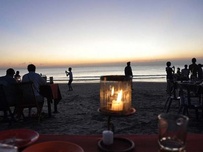Enjoy romantic dinner at the beach in Jimbaran
