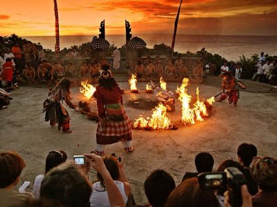Kecak Dance at Uluwatu Temple – Sunset Cultural Experience in Bali
